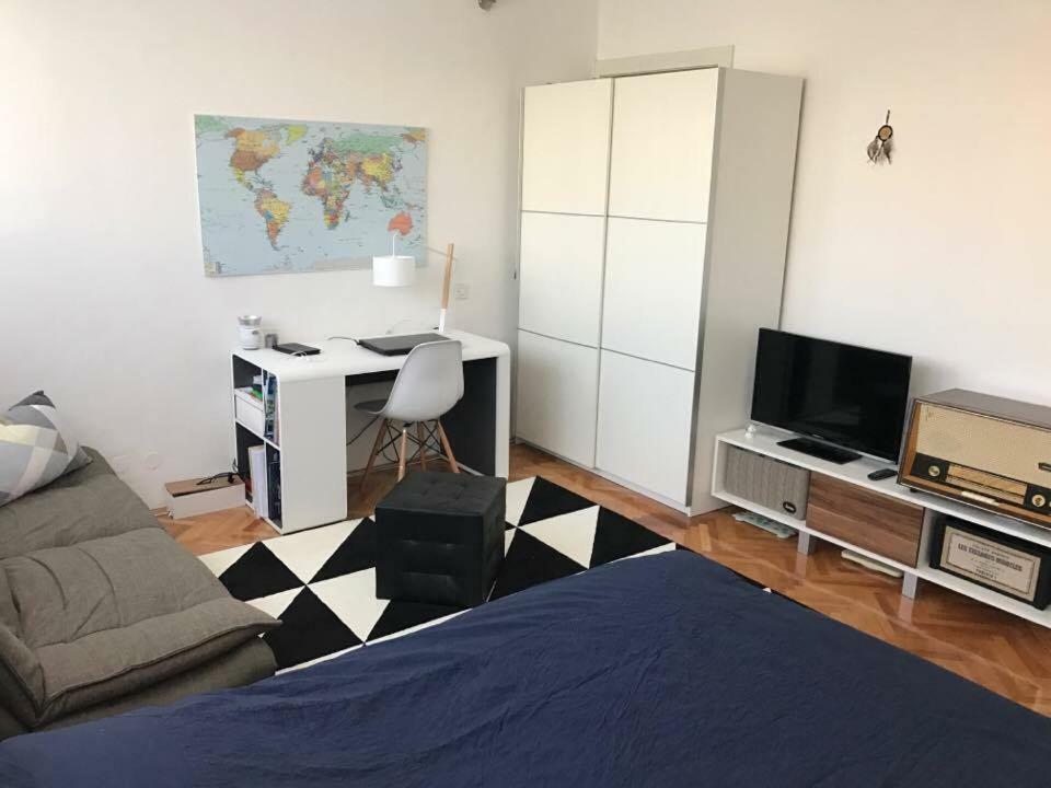 G Apartment Split Exterior foto